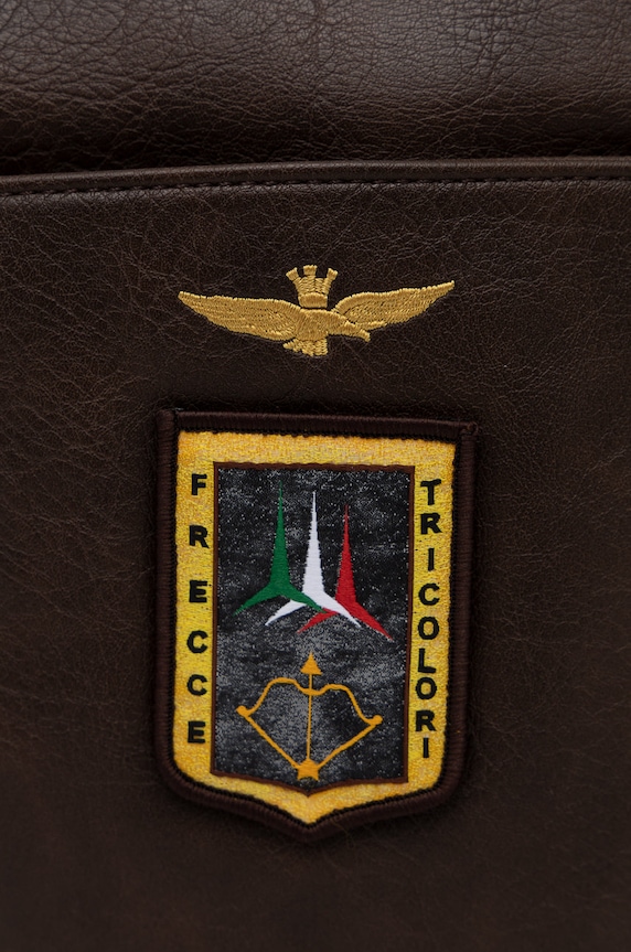Ledvinka Aeronautica Militare hnědá AM470