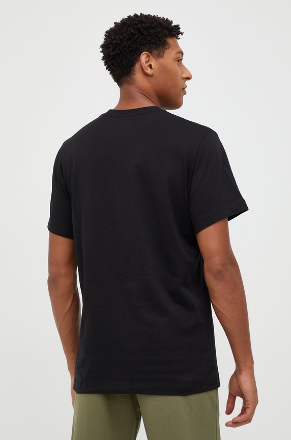 Odzież Jack Wolfskin t-shirt bawełniany Essential 1808382 czarny