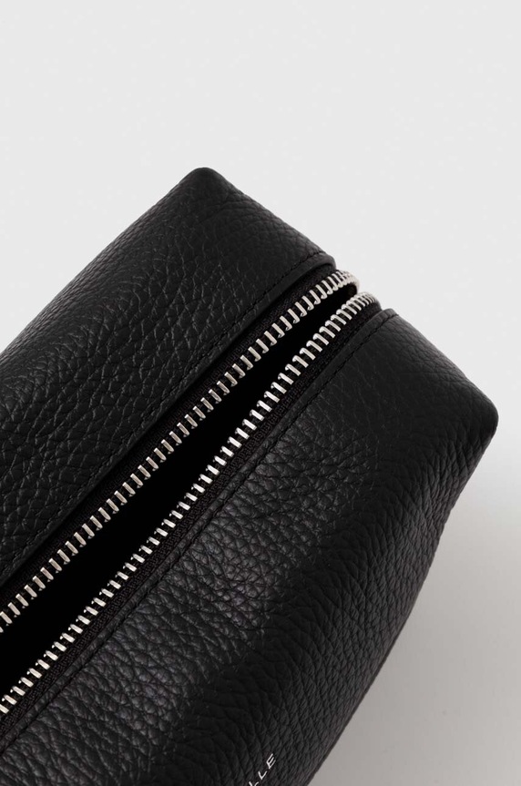 Kožna kozmetička torbica Coccinelle E5.MUK.95.G1.01 crna