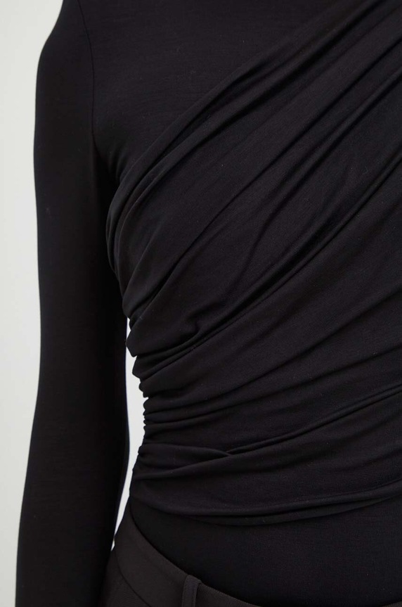 Undress Code body 574
