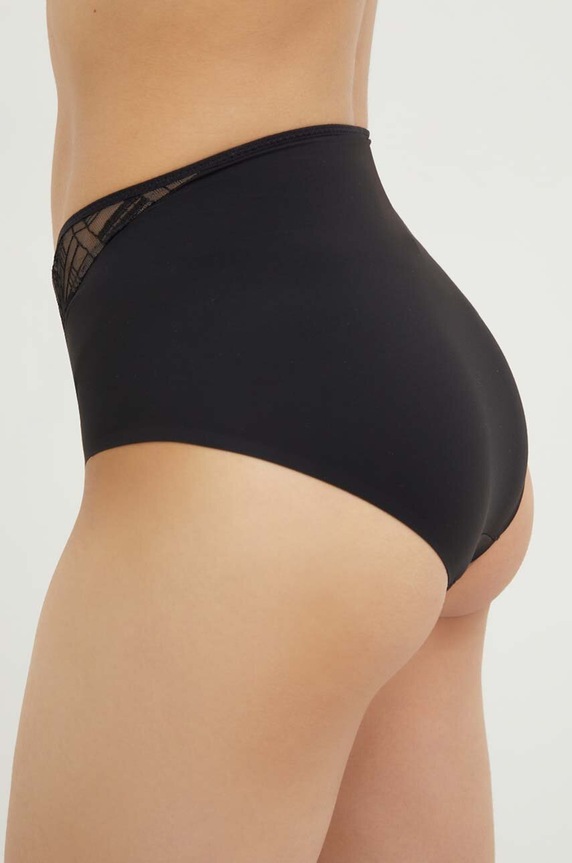 Chantelle bugyi C21S80.011 fekete AA00