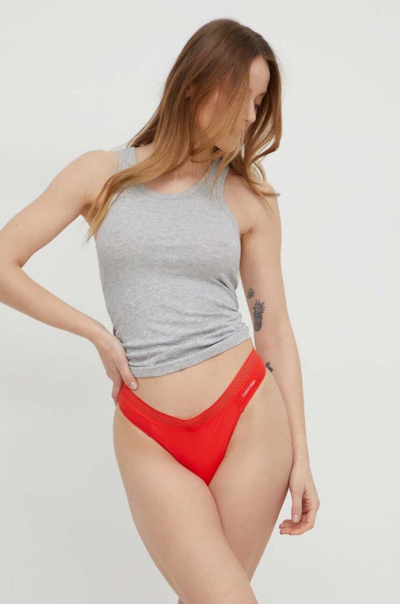 Oblečenie Brazílske nohavičky Calvin Klein Underwear 000QF6307E červená