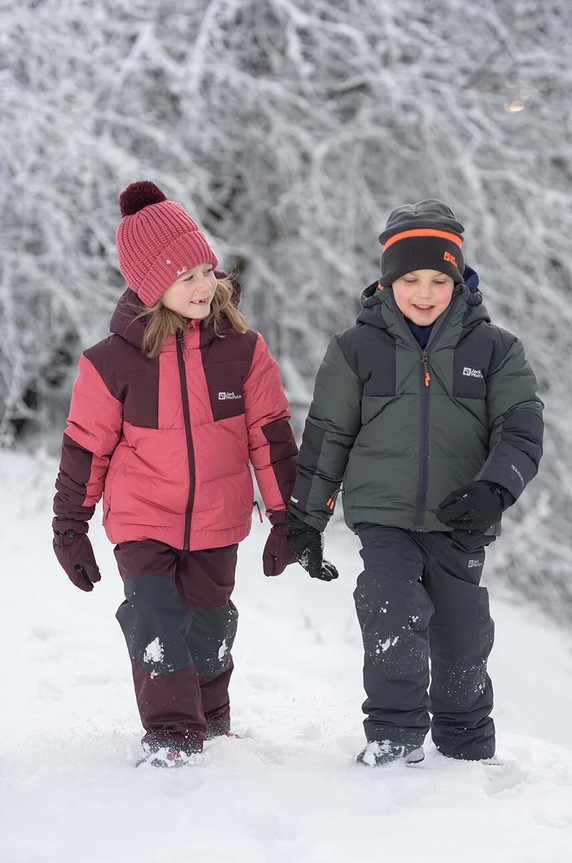 Παιδικός σκούφος Jack Wolfskin POMPOM BADGE ροζ 1911751.G