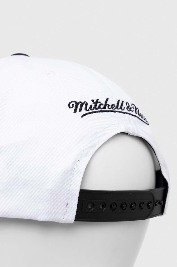 Doplňky Bavlněná baseballová čepice Mitchell&Ness ATLANTA HAWKS HHSS5798.AHAYYPPPWHI bílá