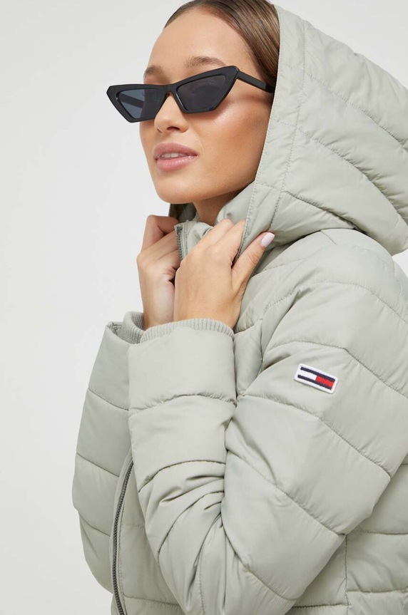 Яке Tommy Jeans зелен DW0DW13741