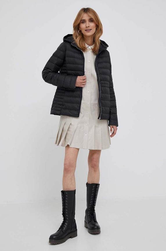 Tommy Hilfiger pehelydzseki WW0WW41140 fekete AW23