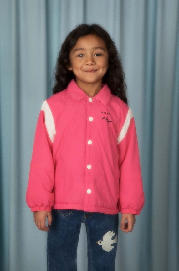 Mini Rodini kurtka dziecięca Mini Rodini x Wrangler bez kaptura różowy 2381010228