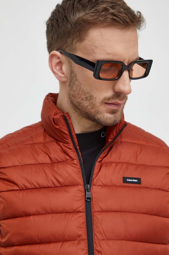 Αμάνικο μπουφάν Calvin Klein καφέ K10K108292