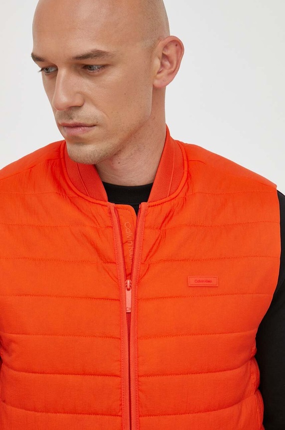 Αμάνικο μπουφάν Calvin Klein πορτοκαλί K10K111462