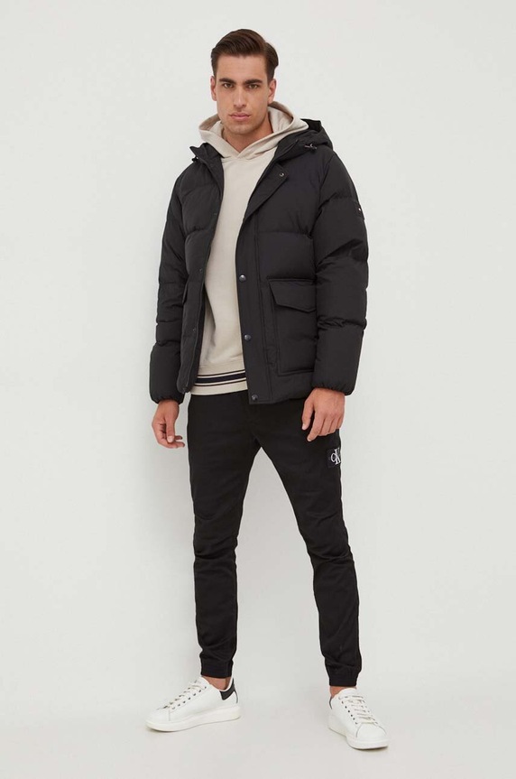 Péřová bunda Tommy Hilfiger MW0MW33960 černá AW23
