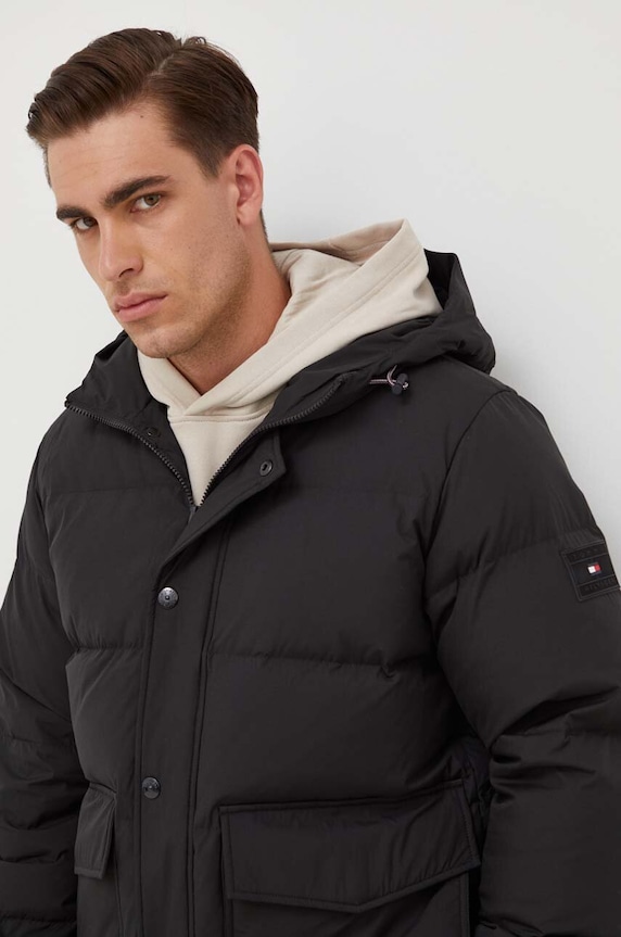Péřová bunda Tommy Hilfiger černá MW0MW33960