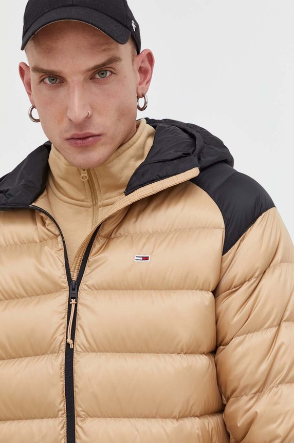Tommy Jeans geaca de puf bej DM0DM17233