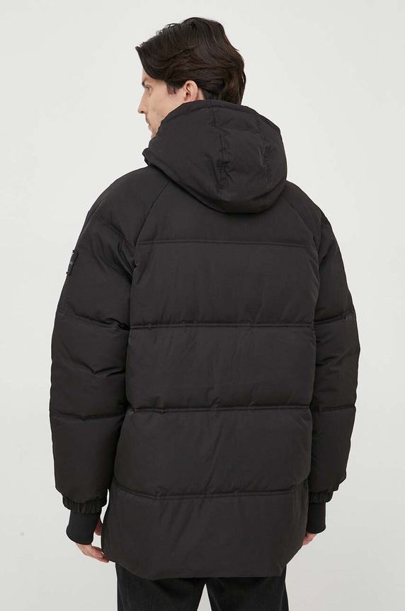 Odzież Calvin Klein Jeans kurtka J30J324080 czarny
