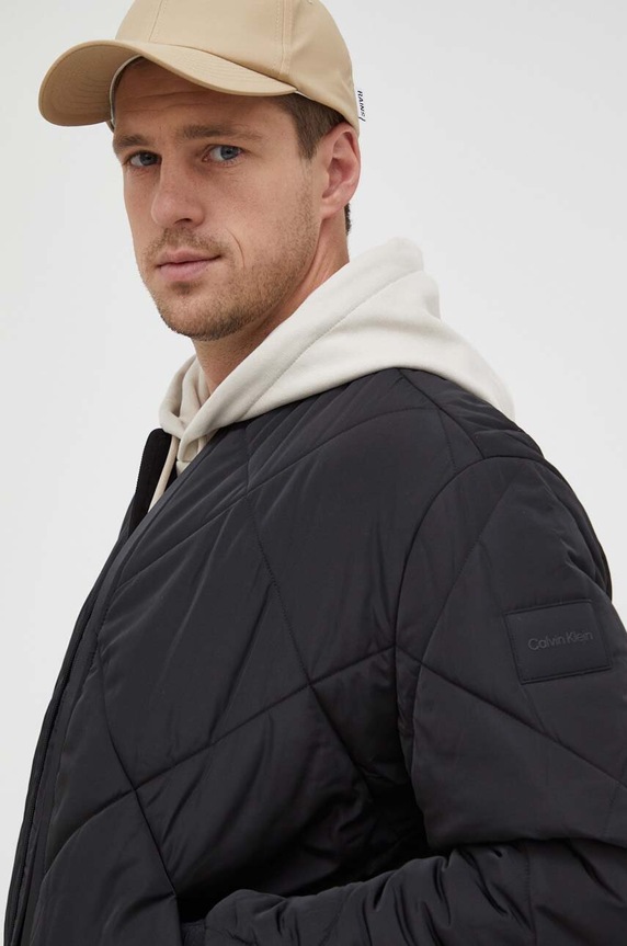 Яке бомбър Calvin Klein черен K10K111880