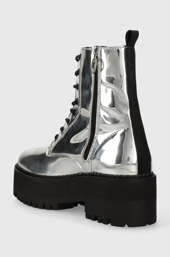 Обувки Боти Tommy Jeans TJW FLATFORM ZIP UP METALLIC EN0EN02403 сребърен