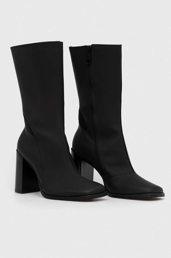 Calvin Klein Jeans bőr csizma HEEL ZIP BOOT LTH WN YW0YW01113 fekete AW23