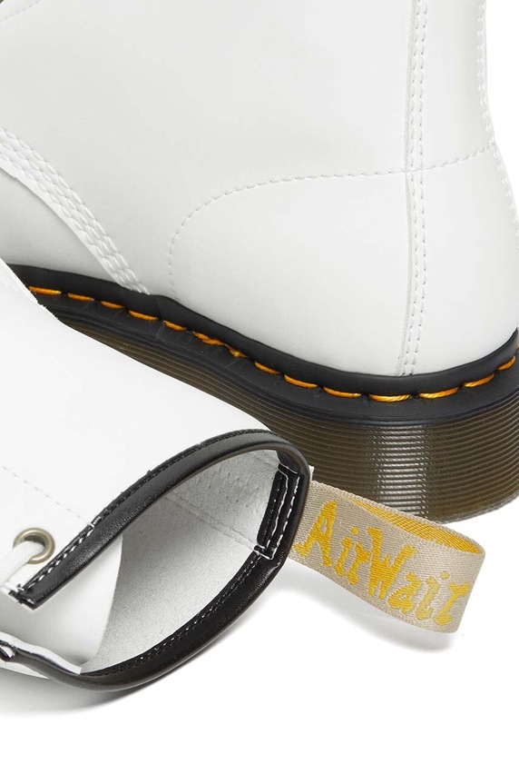 Nízké kozačky Dr. Martens 1460 Vegan bílá DM27213113
