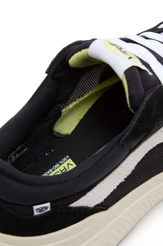 Vans sneakersy UltraRange Neo VR3 czarny VN000BCEBA21