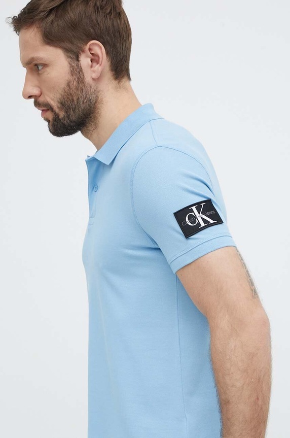 Памучна тениска с яка Calvin Klein Jeans стандартна син J30J323394