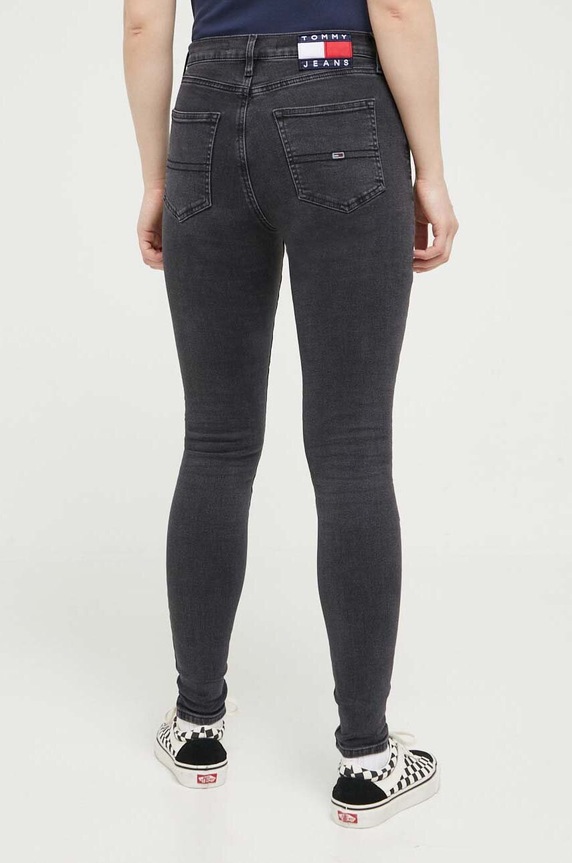Oblačila Kavbojke Tommy Jeans DW0DW16001 črna