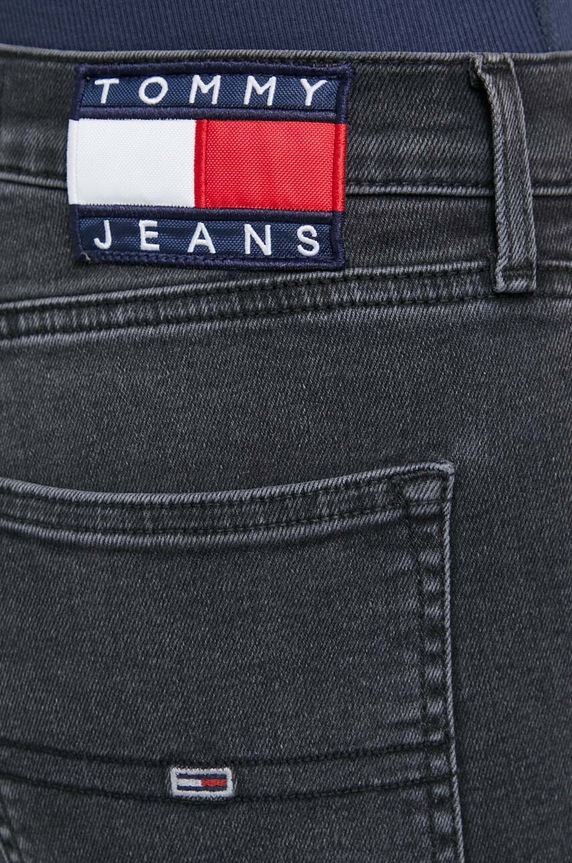 Kavbojke Tommy Jeans črna DW0DW16001