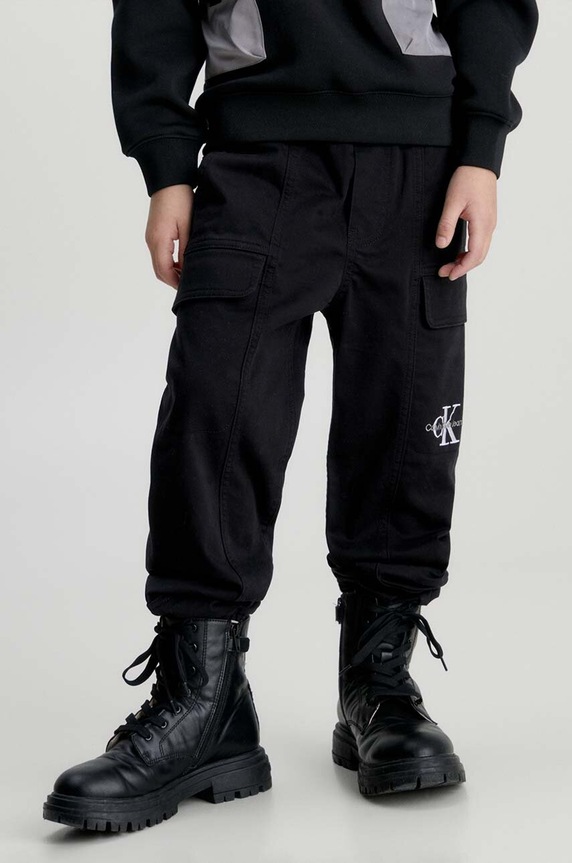 Calvin Klein Jeans spodnie dziecięce z elastanem czarny IB0IB01675.9BYX