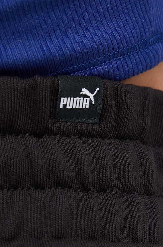 Puma spodnie dresowe bawełniane BETTER ESSENTIALS czarny 675989
