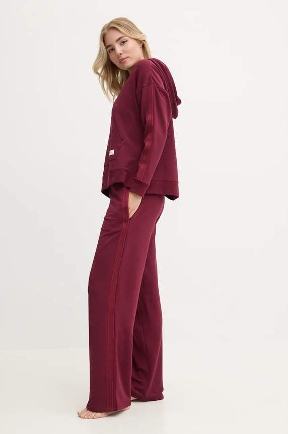 Kalhoty Tommy Hilfiger nášivka burgundské UW0UW04771