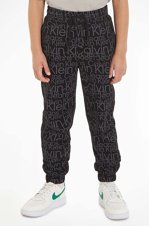 Calvin Klein Jeans spodnie dresowe bawełniane dziecięce wzorzyste czarny IB0IB01896.9BYX