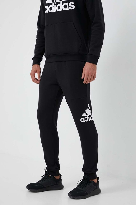 adidas spodnie dresowe Essentials IB4025 czarny AW23