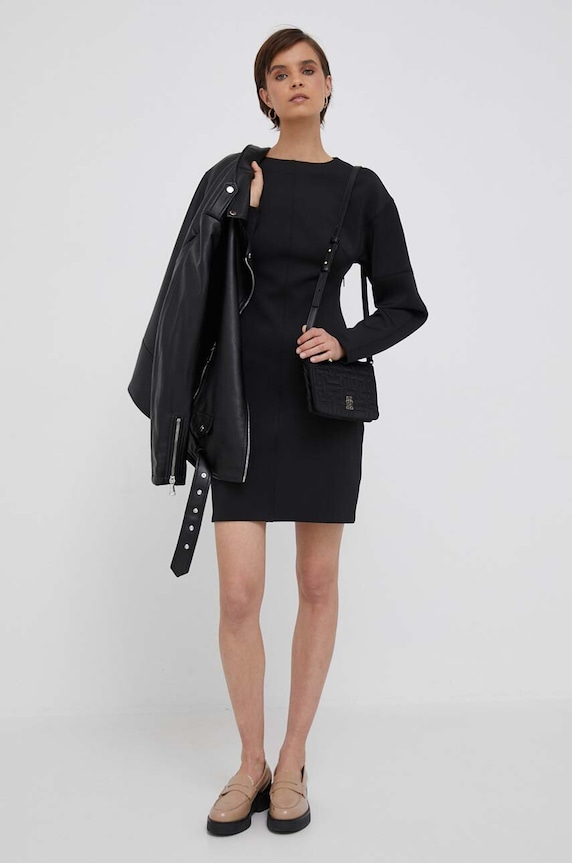 Calvin Klein sukienka K20K205702 czarny AW23