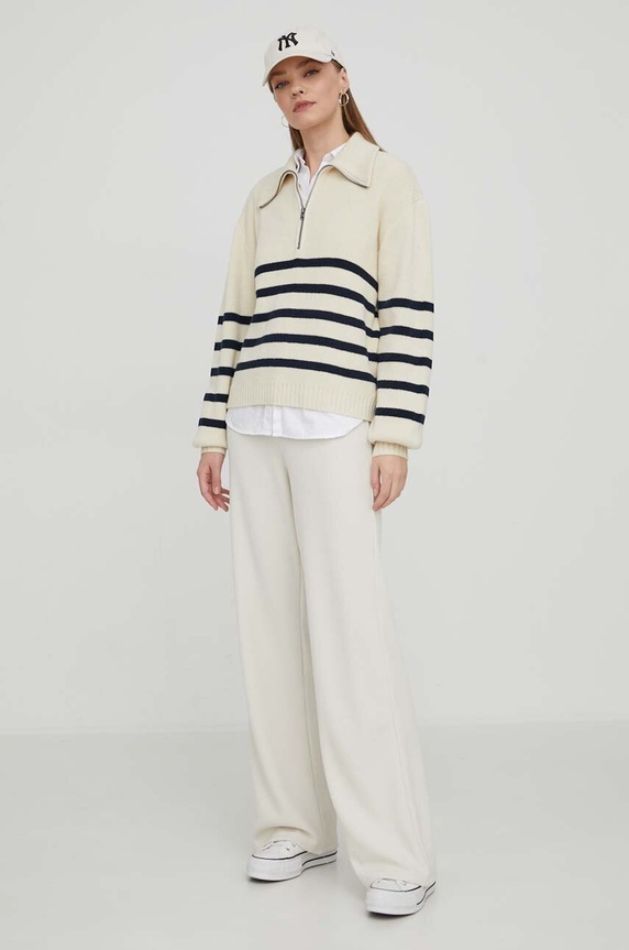 Hollister Co. sweter KI350.3235.174 beżowy AW23