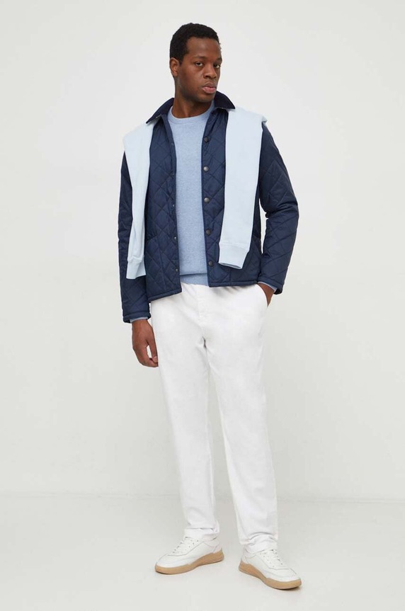 Pamučni pulover Barbour Essentials MKN0932 plava AA00