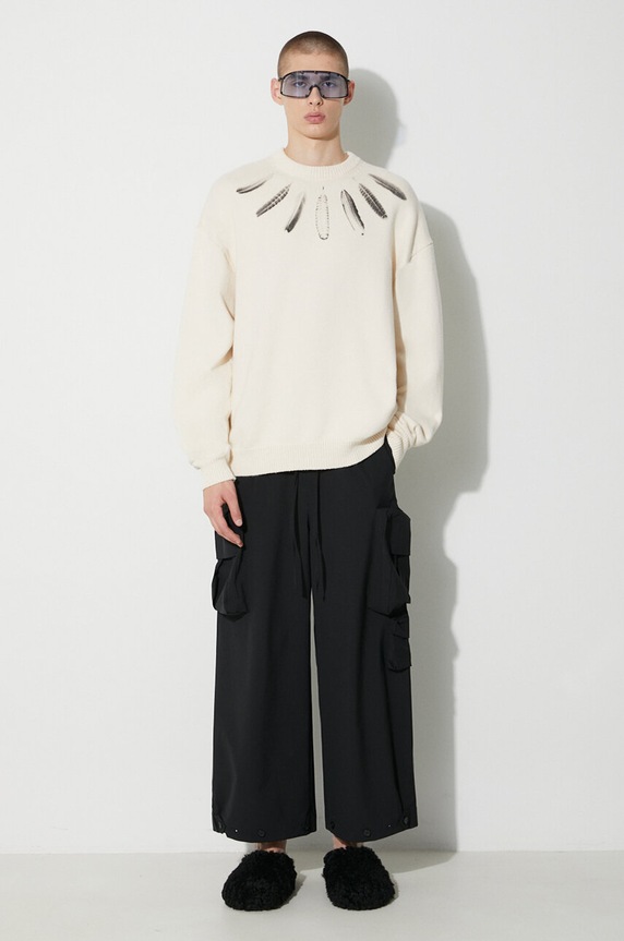 Pamučni pulover Marcelo Burlon Aop Wind Feather CMHE036F23KNI0026F10 bež AW23