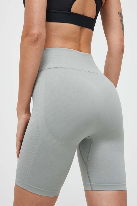 Odzież Under Armour szorty treningowe 1379151 zielony