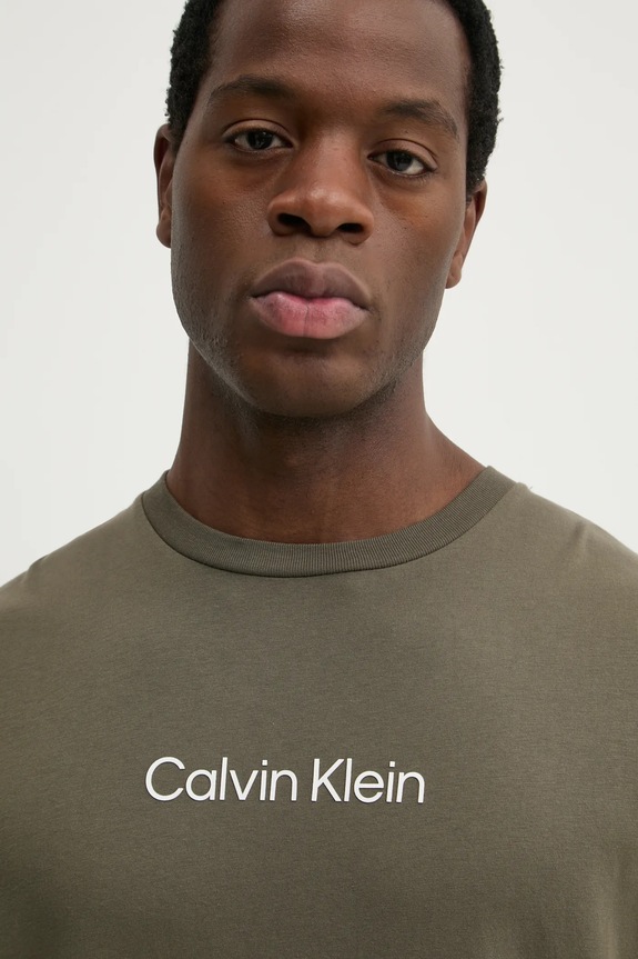 Βαμβακερό μπλουζάκι Calvin Klein πράσινο K10K111346