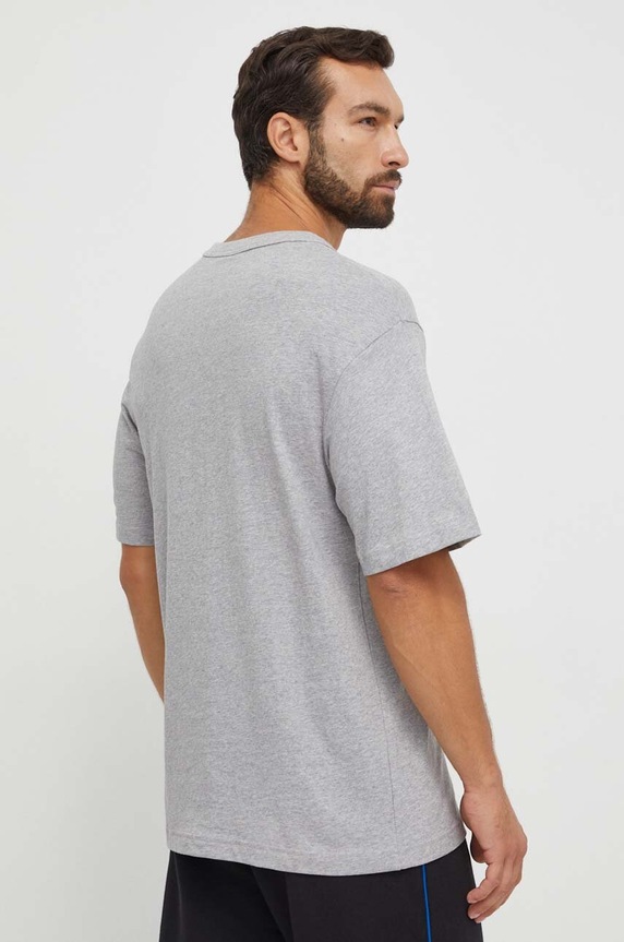 Oblečenie Bavlnené tričko Reebok Classic Basketball 100070707 sivá