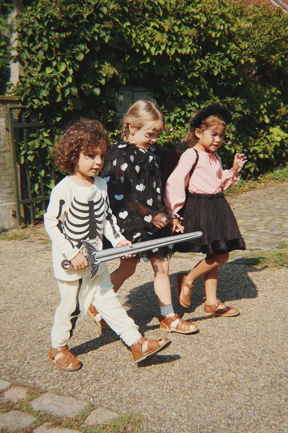 Dětské plavky Konges Sløjd HALLOWEEN WITCH CAPE KS102182