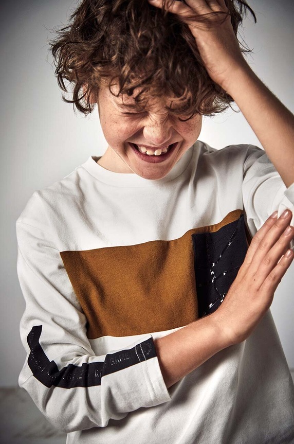 Mayoral longsleeve bawełniany dziecięcy nadruk beżowy 7084.7C.Junior.9BYH