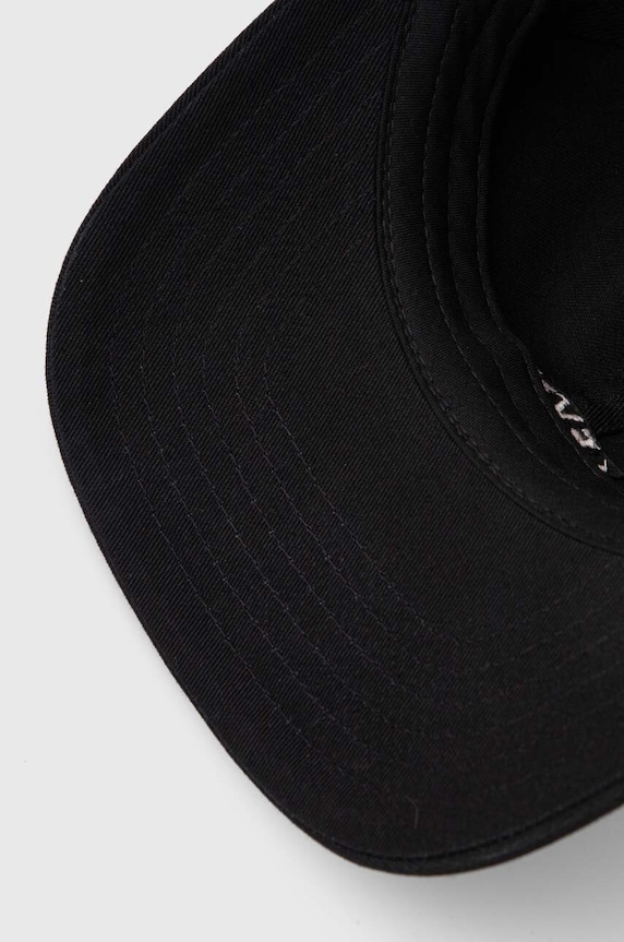 Памучна шапка с козирка Levi's черен 000AG.0000
