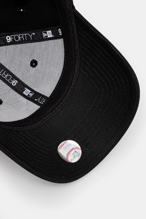 New Era cotton baseball beanie CORE CLASSICS 9TWENTY® NEW YORK YANKEES black 60364306