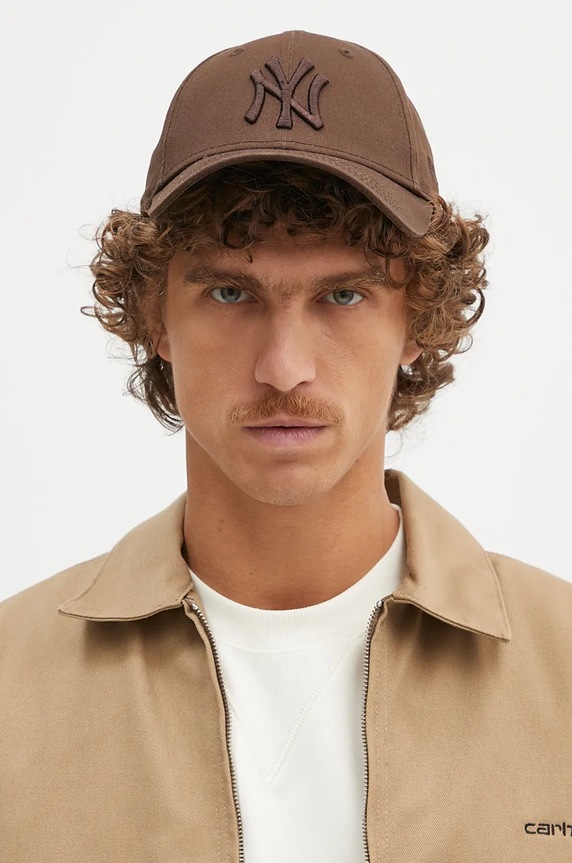 New Era șapcă de baseball din bumbac LEAGUE ESSENTIAL 9FORTY® 60471462 maro