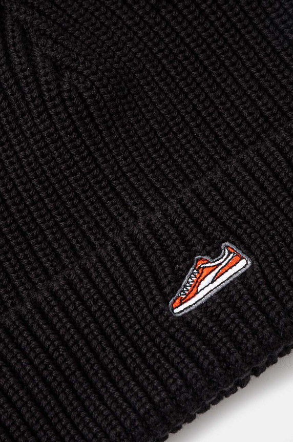 Pamučna kapa Puma Classics Graphic Short Beanie 025680 crna AW24