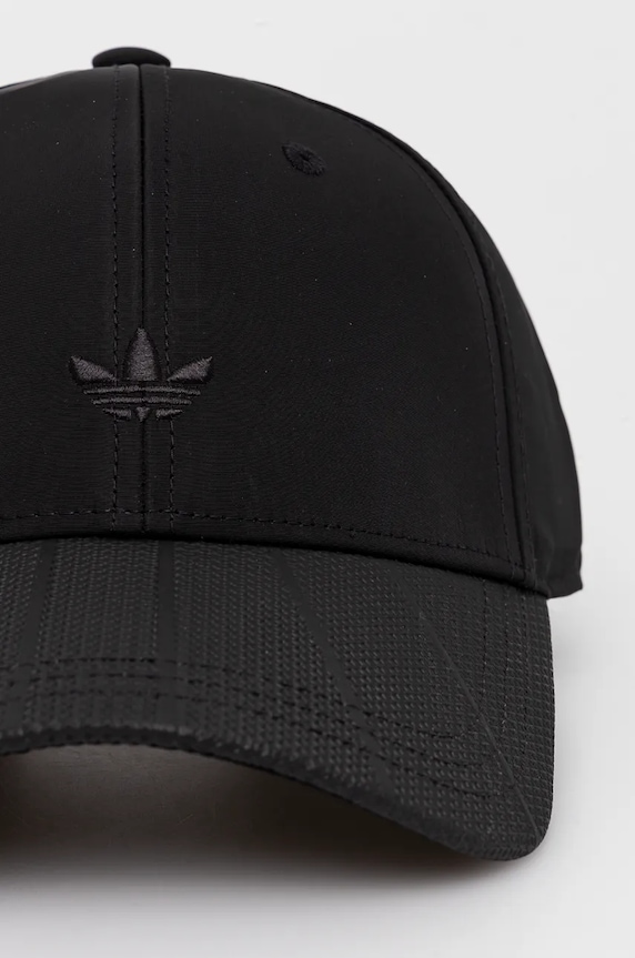 Kapa sa šiltom adidas Originals IZ2114 crna AW24