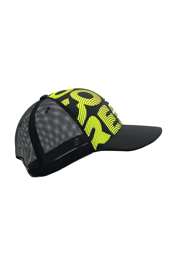 Kšiltovka Compressport Trucker XHWU156 černá AW24