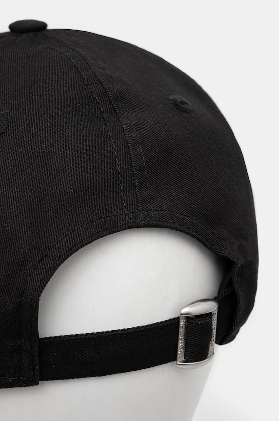 Kiegészítők New Era pamut baseball sapka LEAGUE ESSENTIAL 9TWENTY® CHICAGO BULLS 60471485 fekete