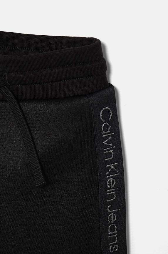 Calvin Klein Jeans komplet dresowy dziecięcy czarny IN0IN00164.9BYH
