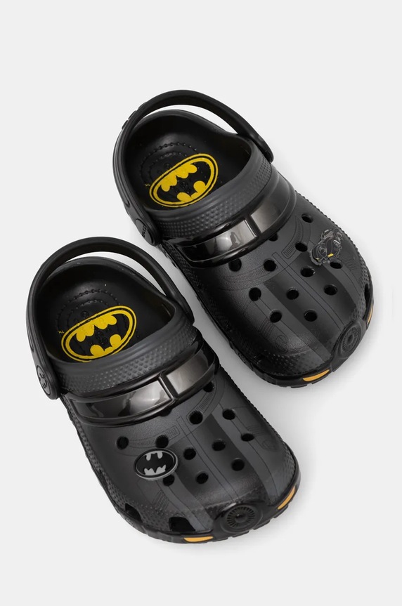 Crocs klapki dziecięce CLASSIC BATMAN BATMOBILE CLOG czarny 210229.CLASSIC.BATMAN