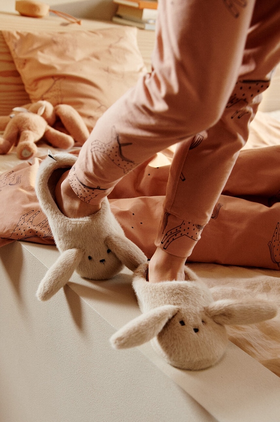 Детски пантофи Liewood Aviaja Rabbit Slippers бежов LW19586
