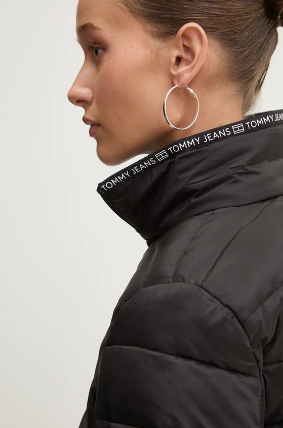 Tommy Jeans kurtka DW0DW17746 czarny